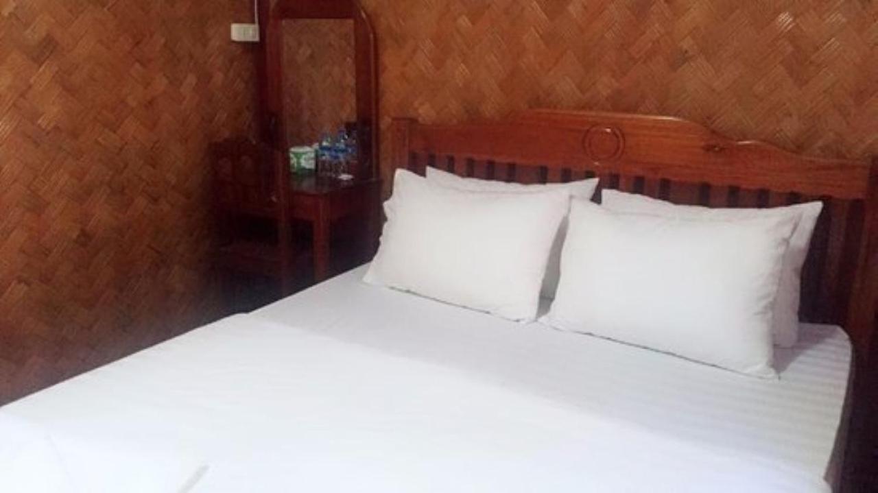 Vang Vieng Bungalows ภายนอก รูปภาพ