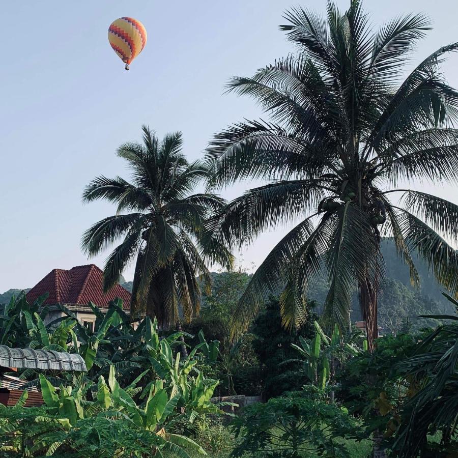 Vang Vieng Bungalows ภายนอก รูปภาพ